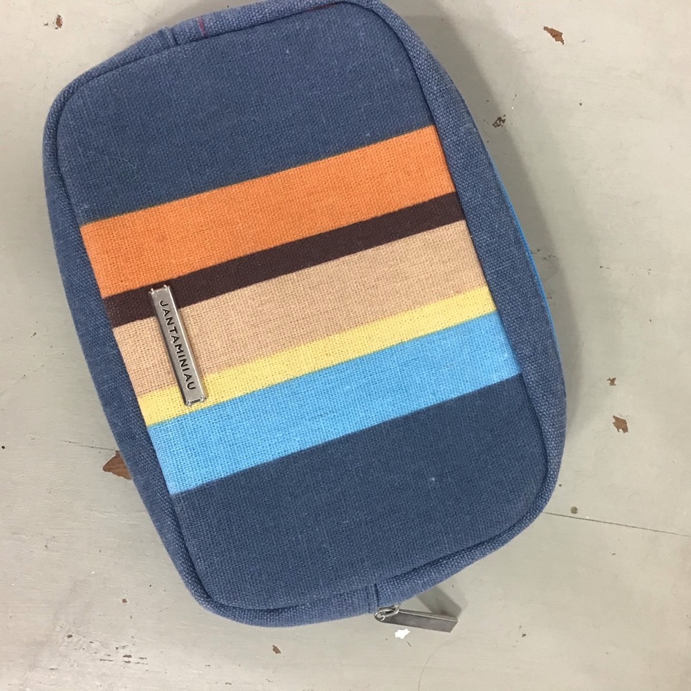 KLM JANTAMINIAU Amenity Kit
